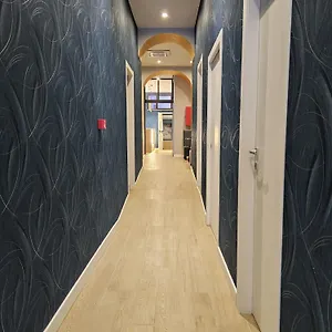 Otel Mosaic, Roma